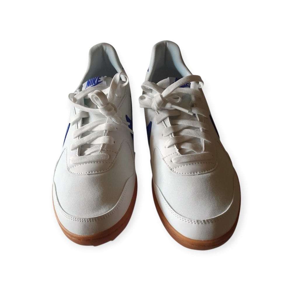 Nike Men’s White Manta Sneakers with Blue Swoosh - Picture 7 of 10